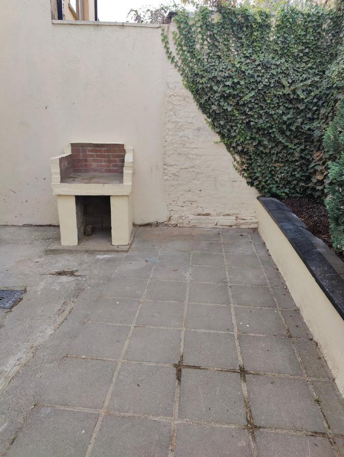 הוילה Recently Renovated Dublin City House מראה חיצוני תמונה