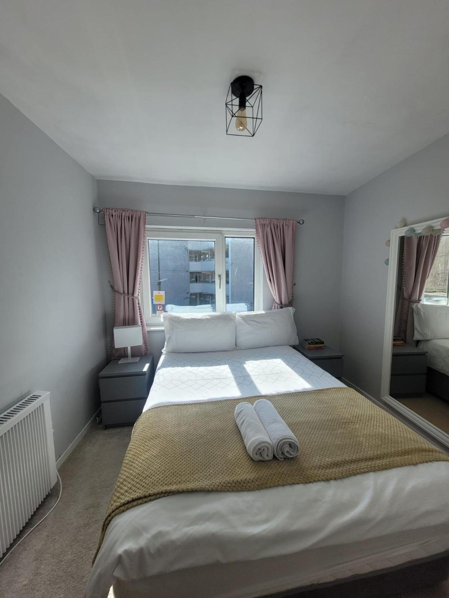 הוילה Recently Renovated Dublin City House מראה חיצוני תמונה